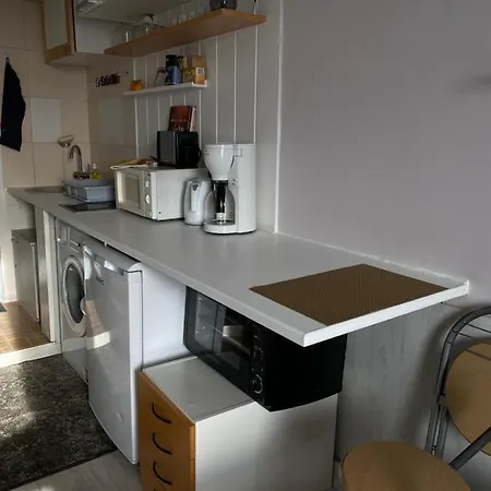 Fully Equipped Studio Апартаменти *